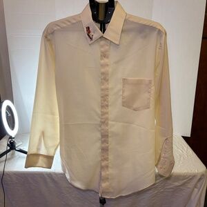 Vtg Van Heusen Super Silk Men Ivory with Embroidered Train on Collar 16.5-32/33